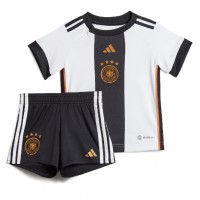 Camisa de time de futebol Alemanha Replicas 1º Equipamento Infantil Mundo 2022 Manga Curta (+ Calças curtas)